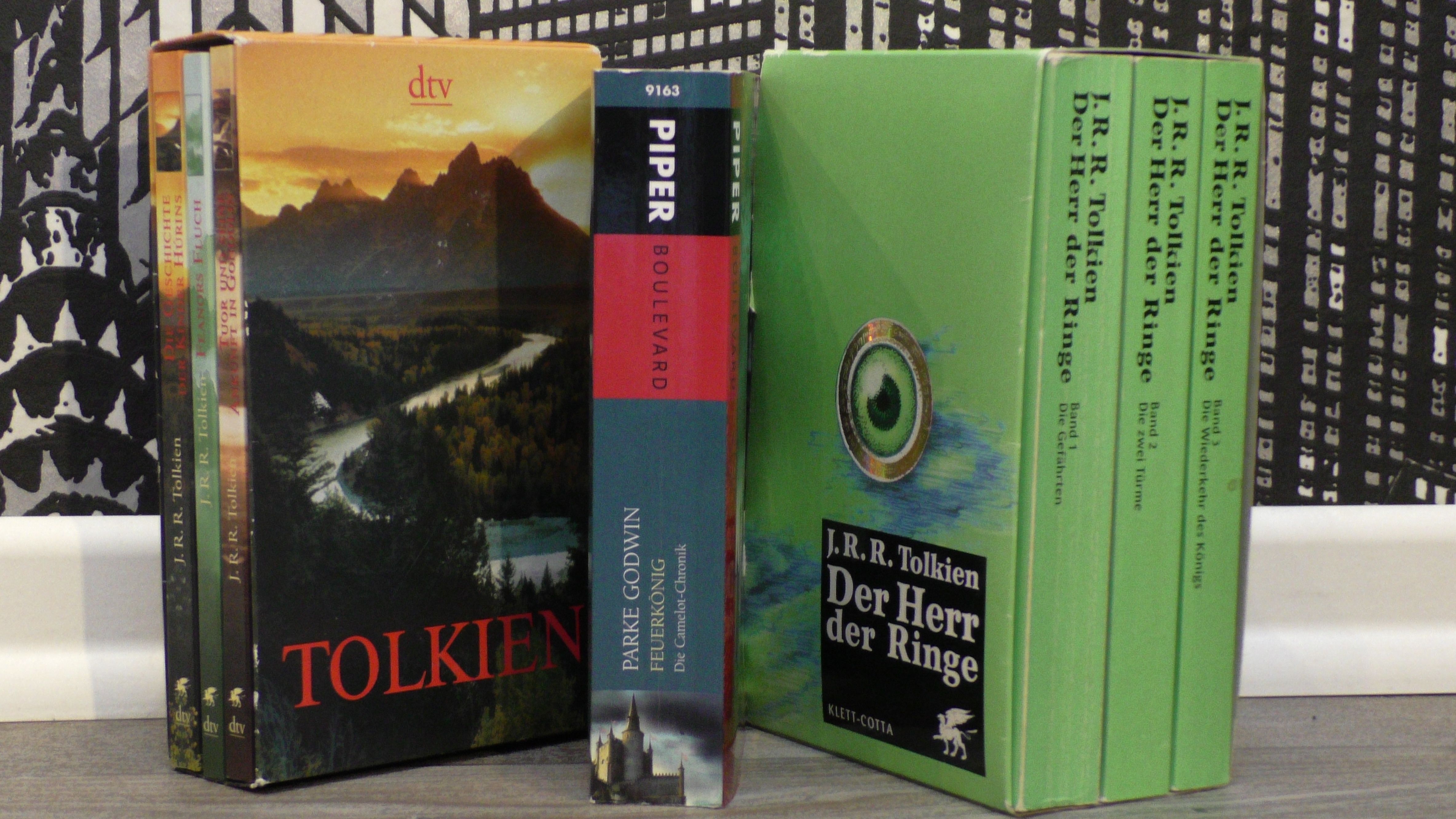 Bücher Neuzugänge Bücherflohmarkt 2016. Tolkien Fantasy Lord of Rings